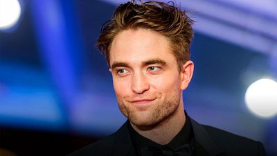 'The Batman': Robert Pattinson invitó a cenar a una fan que lo acosaba porque "estaba aburrido" noticias imagen