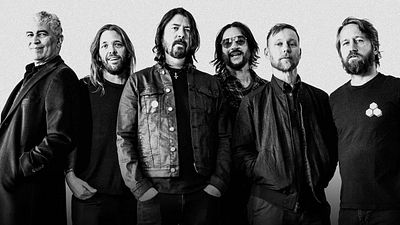 Fallece Taylor Hawkins, baterista de Foo Fighters, a los 50 años noticias imagen