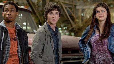 'Percy Jackson and the Olympians': Alexandra Daddario defiende a su sucesora de acoso en redes sociales  noticias imagen