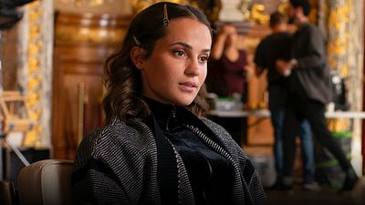 ¿De qué trata 'Irma Vep', miniserie con Alicia Vikander que estrenará en Cannes 2022? noticias imagen