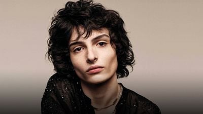 Finn Wolfhard juega Caricachupas con el resto del elenco de 'Stranger Things'