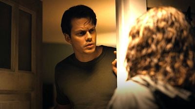 El maratón de horror que debes hacer si te gustó 'Barbarian' de Bill Skarsgård noticias imagen