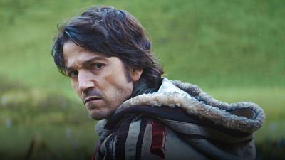 Diego Luna explica por qué Cassian es indocumentado en 'Andor'