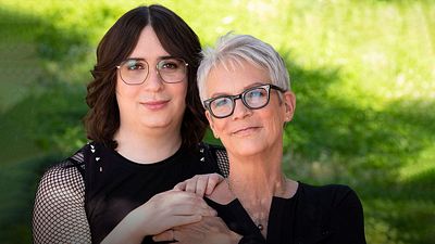 Jamie Lee Curtis defiende a su hija trans de los haters  noticias imagen