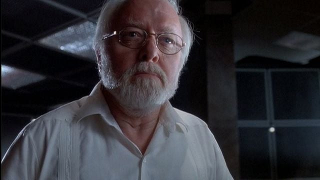 El secreto de 'Jurassic Park': un sutil error con unas copas de champán al inicio de la película demostró que John Hammond no tenía idea de lo que estaba haciendo noticias imagen