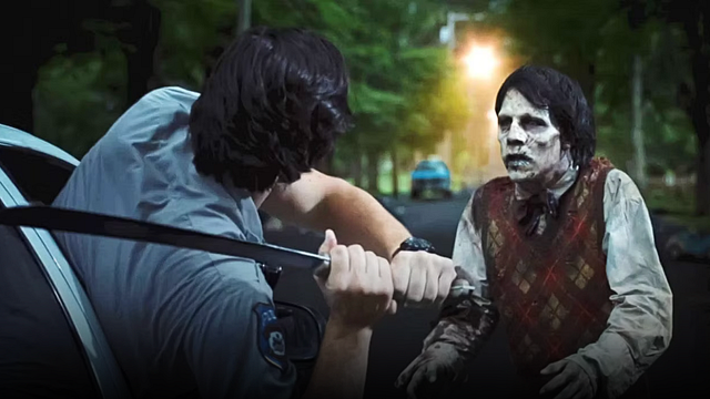 Aunque fue menospreciada en su estreno, esta irreverente y extraña película desafió el cine de zombis como ninguna otra noticias imagen
