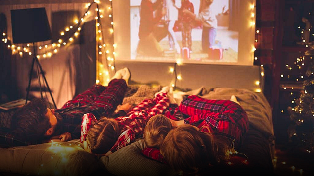 5 tips para organizar la mejor noche de películas navideñas con tu familia noticias imagen