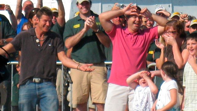 Cómo 'Extreme Makeover' dejó a decenas de familias en la ruina noticias imagen