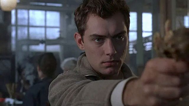La película que fue injustamente opacada por 'Matrix': el clásico de David Cronenberg que también revolucionó la ciencia ficción noticias imagen
