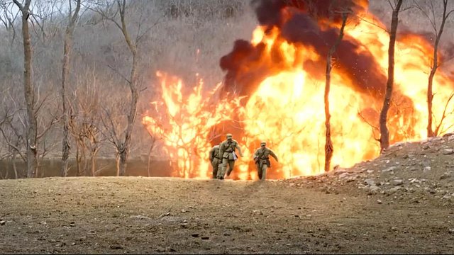 Ni 'Salvando al soldado Ryan' ni 'Dunkerque': la película bélica más taquillera de todos los tiempos es un controvertido éxito de taquilla que además ostenta otro récord noticias imagen