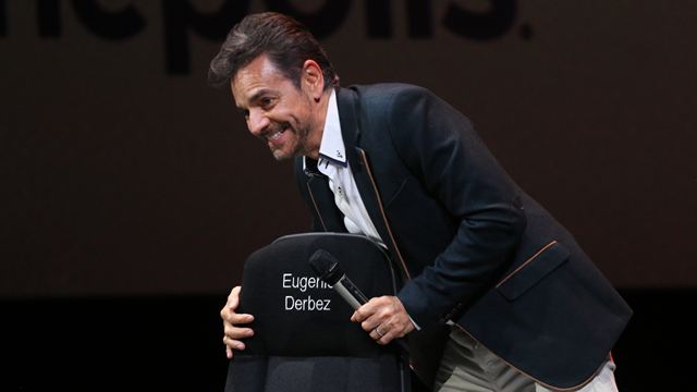Eugenio Derbez devela butaca con su nombre en el FICM 2023