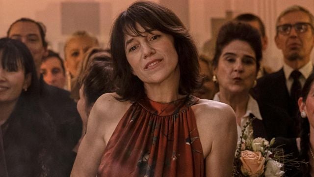 A sus 54 años, Charlotte Gainsbourg ha robado el secreto de la juventud de las japonesas: "Hidrato mi piel con baños de vapor" noticias imagen