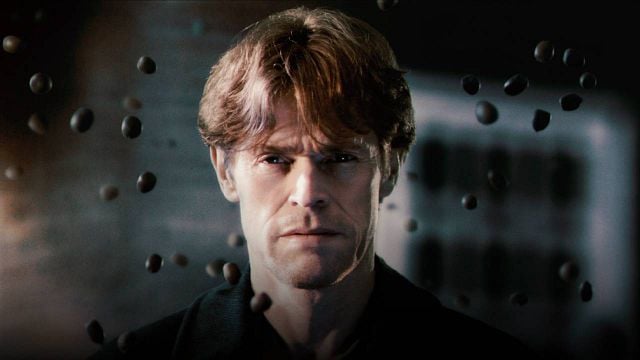 La inesperada razón por la que Willem Dafoe necesitó un doble de cuerpo en una de sus películas más controvertidas noticias imagen