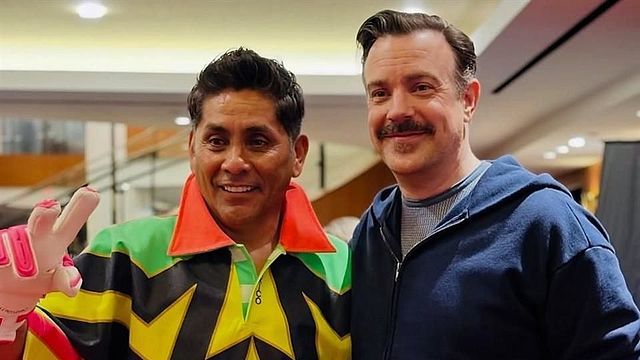 Ted Lasso y Jorge Campos sorprenden con doble colaboración: las estrellas de fútbol se unen para promocionar el Mundial 2026 noticias imagen