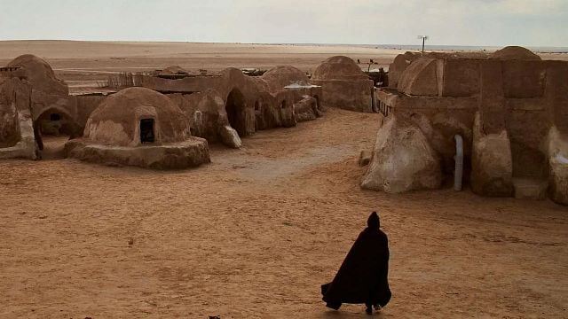 El día que una tormenta en el desierto destruyó el set del planeta Tatooine que George Lucas construyó en Star Wars noticias imagen