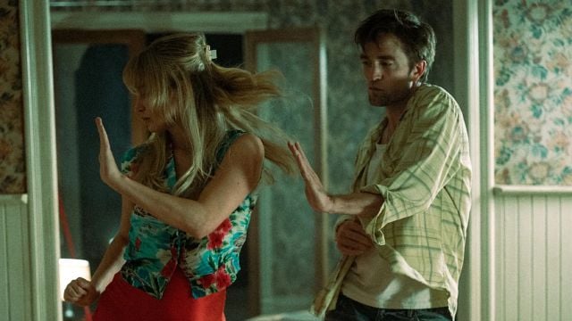 Jennifer Lawrence y Robert Pattinson desatan el caos en el brutal primer tráiler de 'Die My Love' noticias imagen