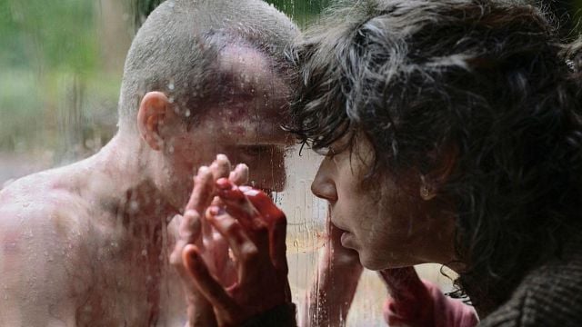 Los directores de 'Bring Her Back' quisieron ocultar estas fallas en la película, pero nosotros sí las descubrimos noticias imagen