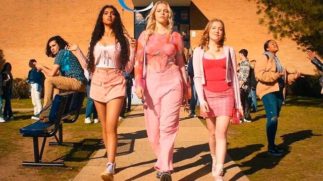 Critican a nuevas 'Mean Girls' por usar fast fashion, ¿qué otras películas se quedaron atrás con la moda?