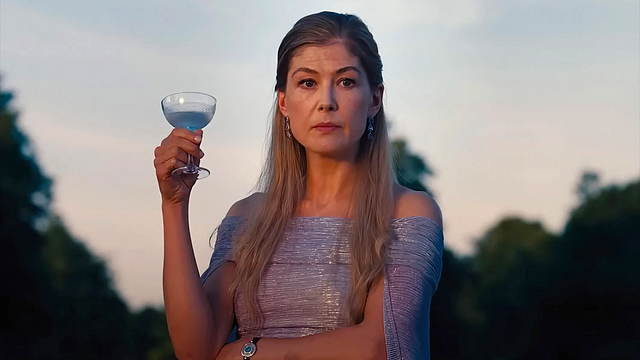 Rosamund Pike también cayó ante los encantos de Jacob Elordi y esta es la prueba noticias imagen