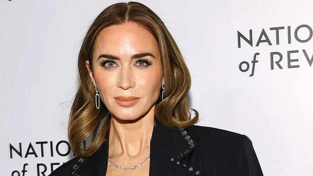 Emily Blunt revela la emotiva reacción que tuvo tras recibir una oferta de Spielberg noticias imagen