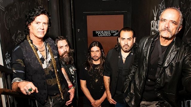 La docuserie sobre el rock mexicano que debes ver en Netflix antes del concierto de Caifanes en el Centro Ceremonial Otomí noticias imagen