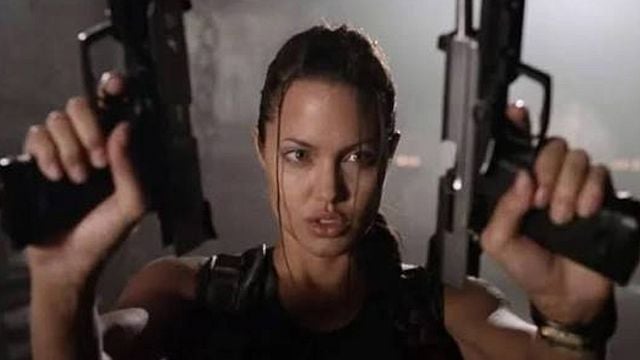 En 2003, Angelina Jolie compró 39 hectáreas de bosque en Camboya: lo convirtió en una reserva y dio trabajo a decenas de personas noticias imagen