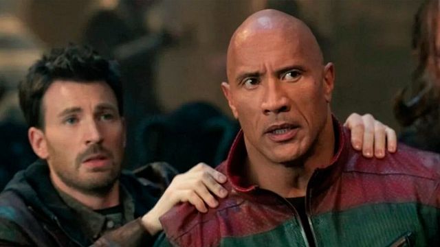 Costó 250 millones de dólares: ¿Por qué la película navideña de Dwayne Johnson y Chris Evans se estrenó directamente en Amazon Prime Video y no en cines? noticias imagen