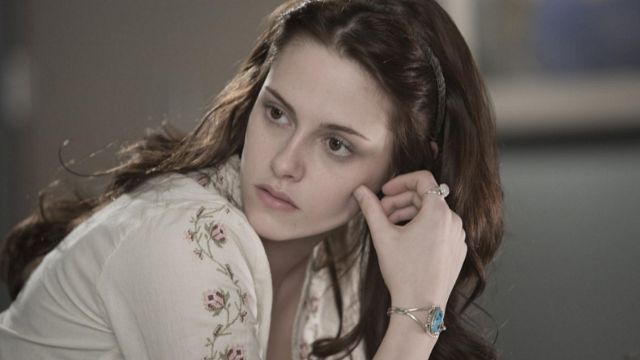 "¡Cierra la maldita boca!": Kristen Stewart no quiere saber nada más de 'Crepúsculo' después de la primera película noticias imagen