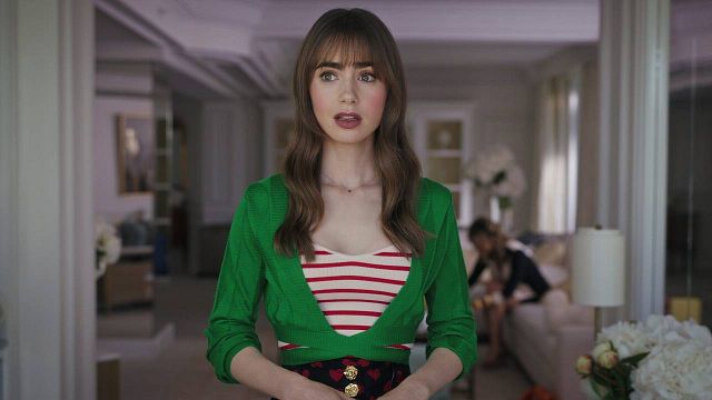 ‘Emily en París’: Lily Collins elige el objeto esencial para que Emily sobreviva en la Ciudad de México noticias imagen