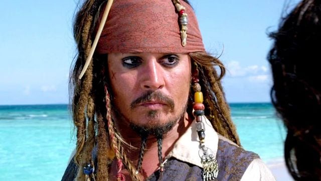 Johnny Depp confirma que el mejor beso que ha recibido en pantalla fue de un actor en el año 2000 noticias imagen