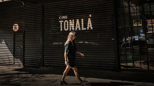 "Pensamos que iban a balacear adentro": Narran asalto al Cine Tonalá noticias imagen