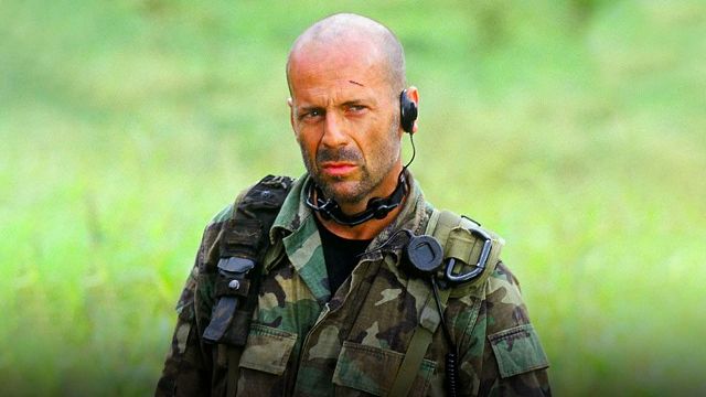 El accidente filmando 'Lágrimas del sol' que pudo condenar la salud de Bruce Willis noticias imagen