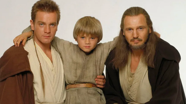 El insoportable acoso de los fanáticos de Star Wars que destruyó la infancia del niño actor de Anakin y lo llevó al manicomio noticias imagen