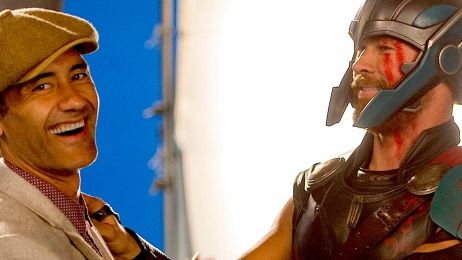 'Jojo Rabbit': Sam Rockwell se une a Scarlett Johansson en el bizarro proyecto de Taika Waititi noticias imagen