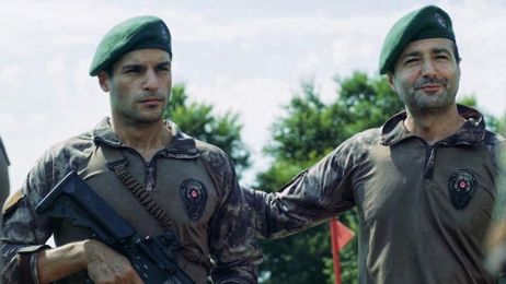 'Lobo': Acción, política y guerra basada en hechos reales   noticias imagen