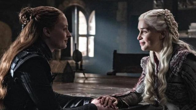'Game of Thrones': Emilia Clarke y Sophie Turner se despiden en redes noticias imagen