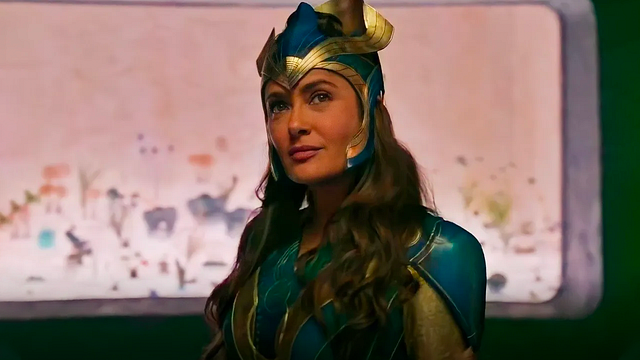 'Eternals': Salma Hayek supuso que Marvel le ofrecía un papel de abuela en la película noticias imagen