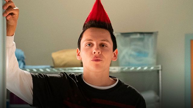 'Cobra Kai': Jacob Bertrand habla del beso que lo hizo sentir incómodo noticias imagen