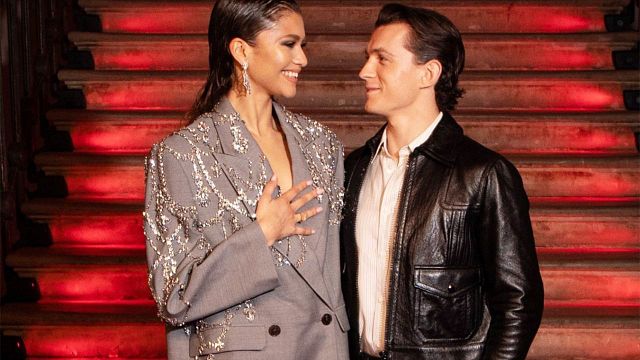 Descubren a Zendaya y Tom Holland en romántico paseo por Londres y los fans de 'Spider-Man: No Way Home' enloquecen noticias imagen