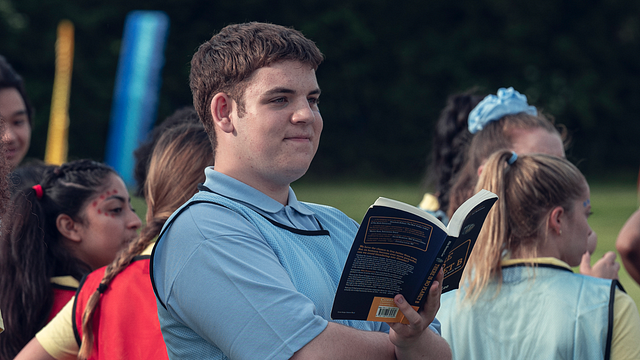 'Heartstopper': Lista completa de libros que el personaje de Isaac leyó durante la temporada 1 de la serie noticias imagen