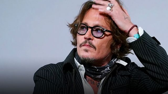 ¿Por qué Johnny Depp se tatuó el nombre de una protagonista de 'Stranger Things'? noticias imagen