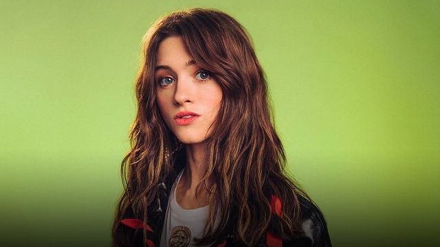 Natalia Dyer gasta menos de 500 pesos en su rutina de skin care (y tú endeudándote) noticias imagen