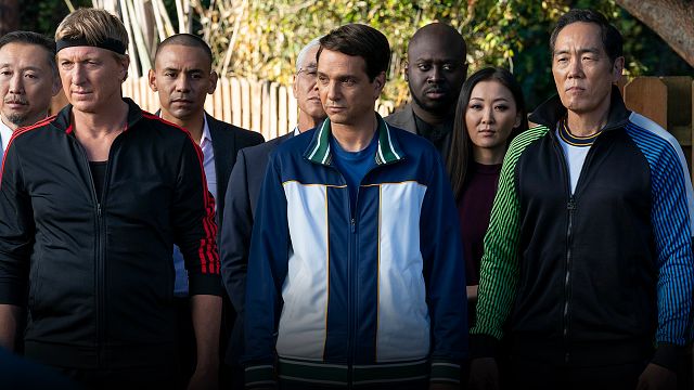 El galán de telenovelas mexicanas que aparece en la temporada 5 de 'Cobra Kai' noticias imagen