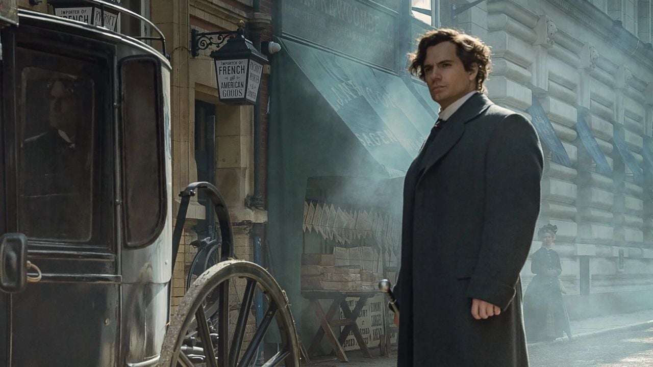 Henry Cavill como Sherlock Holmes