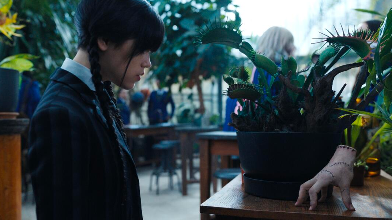 El actor de Dedos tuvo que aprender lenguaje de señas.