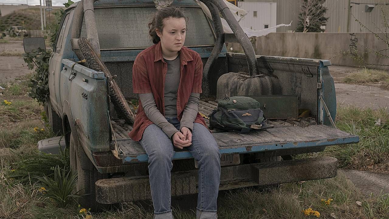 Joel y Ellie van en busca de un hogar a un viejo pueblo