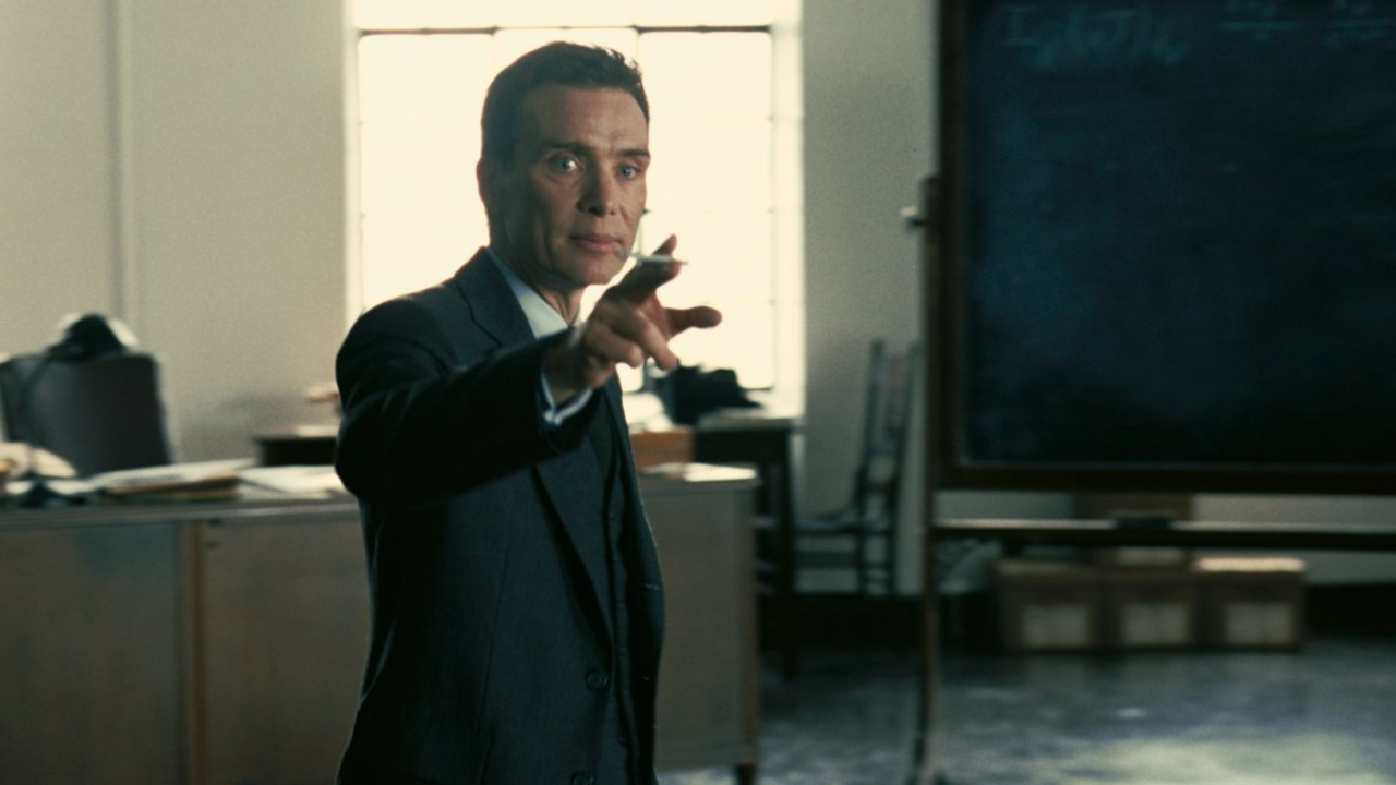 Cillian Murphy interpreta al físico teórico J. Robert Oppenheimer en la más reciente película de Christopher Nolan.