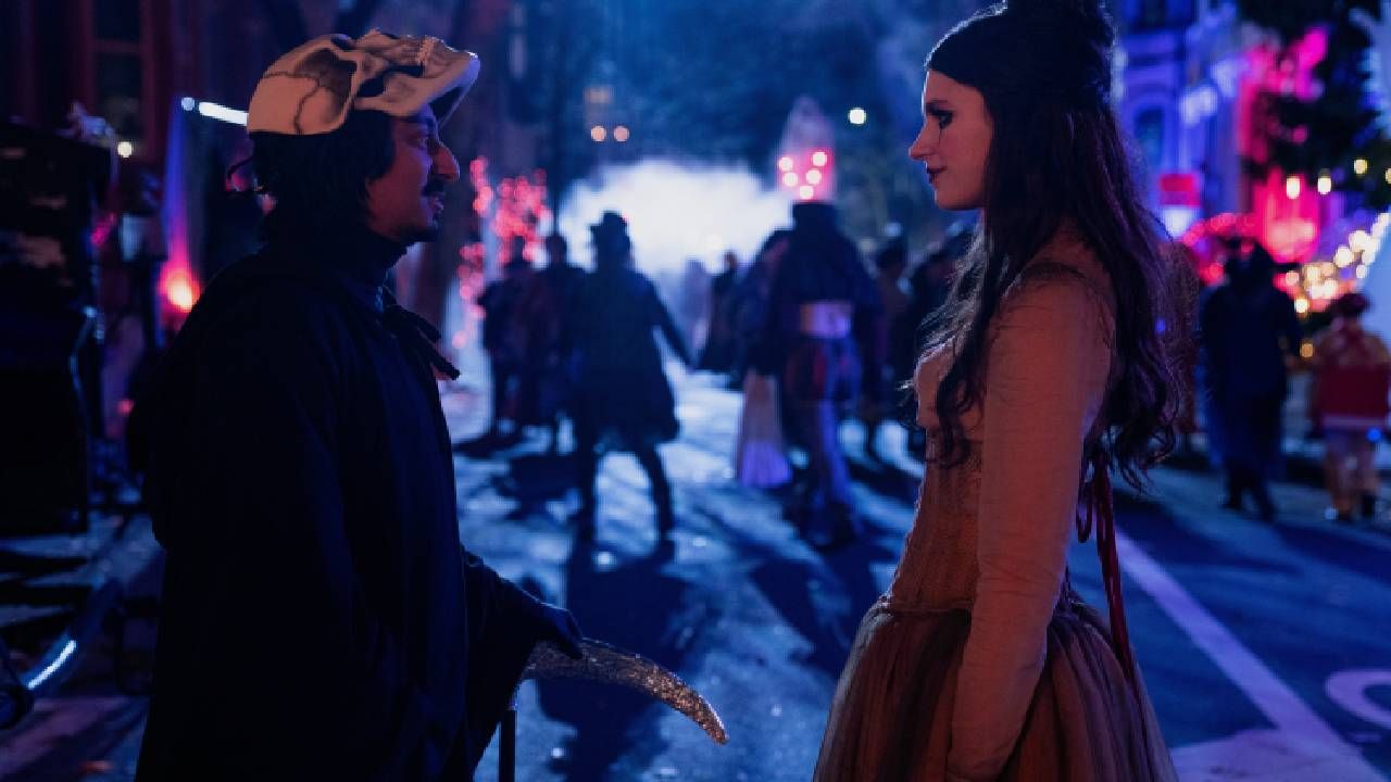 Toni Revolori y Nell Tiger Free