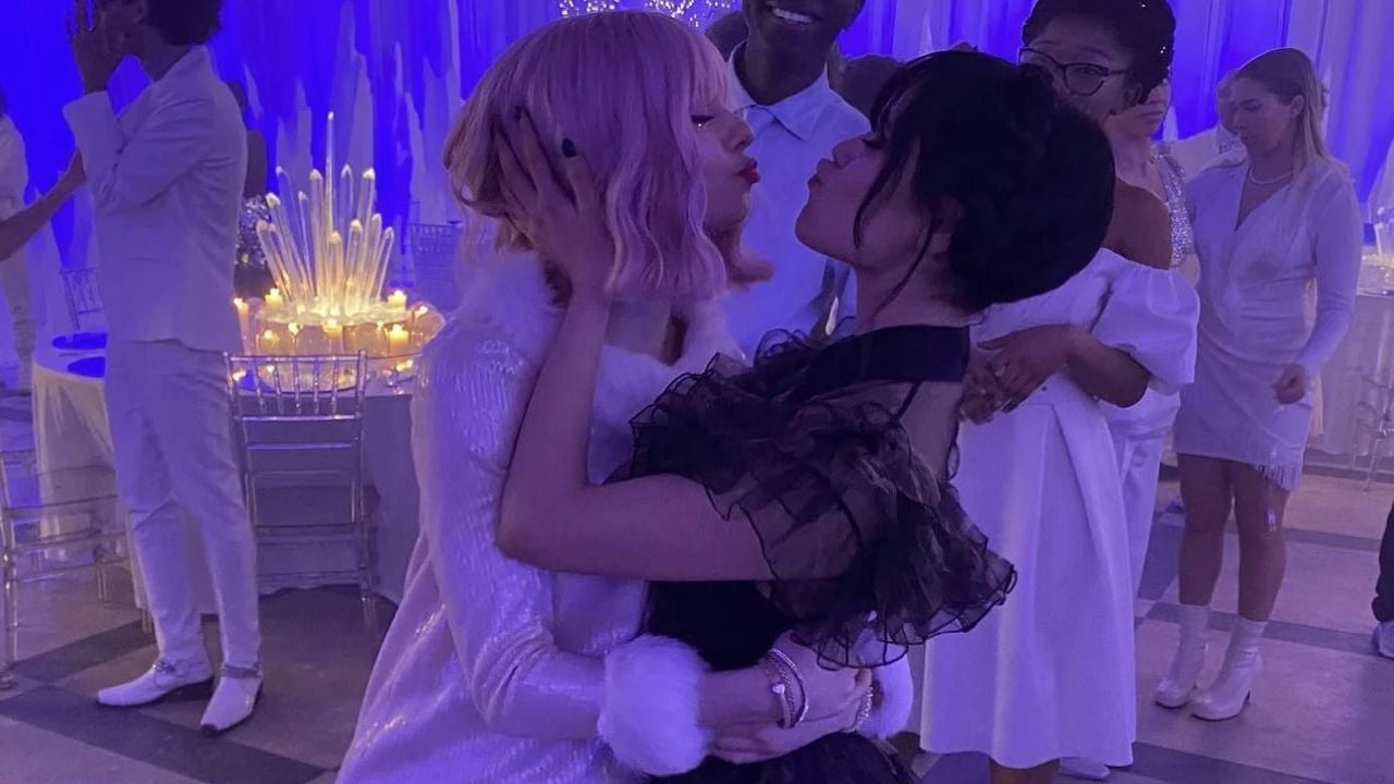 Jenna y Emma son muy buenas amigas en la vida real