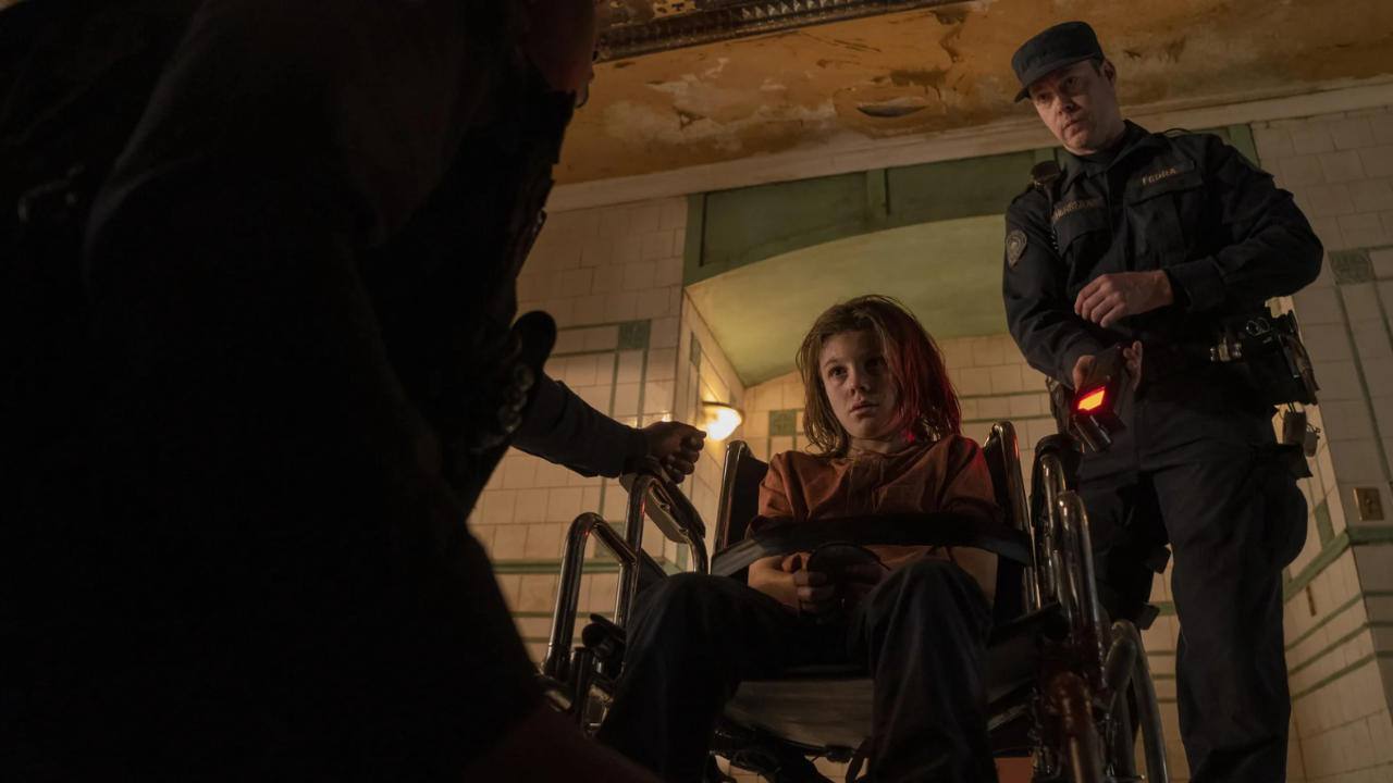  FEDRA es un grupo militar que mantiene un estricto control en las zonas de cuarentena.